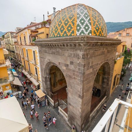 Palazzo Ammone - Sedil Dominova Apartman Sorrento Kültér fotó