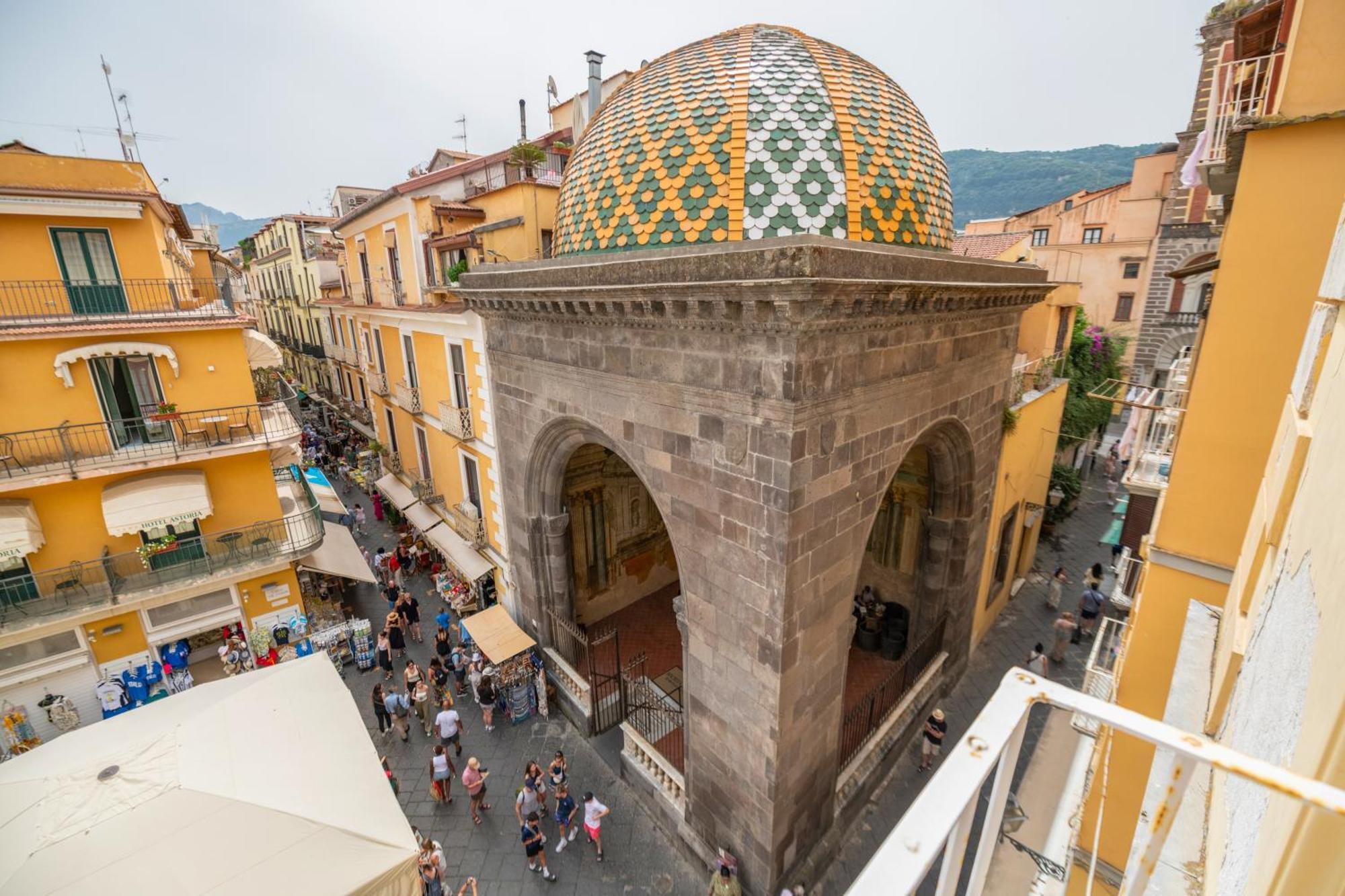 Palazzo Ammone - Sedil Dominova Apartman Sorrento Kültér fotó