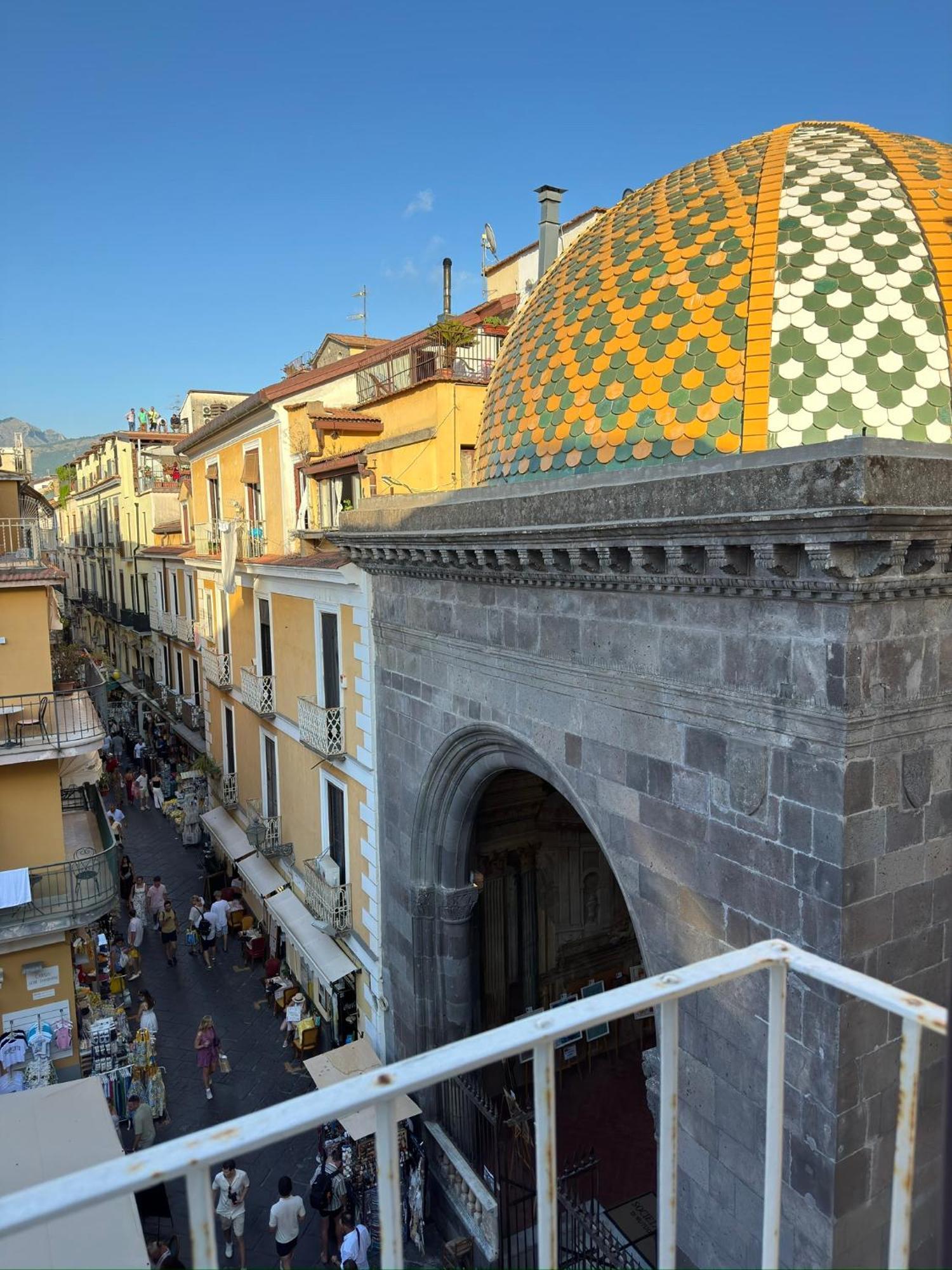 Palazzo Ammone - Sedil Dominova Apartman Sorrento Kültér fotó